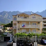 Ivica * Makarska