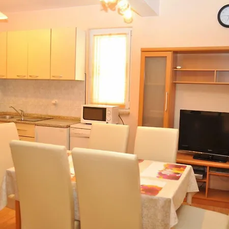 Ivica Apartment Makarska