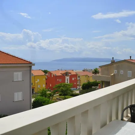 Apartment Ivica Makarska