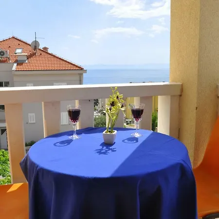 Ivica Apartment *