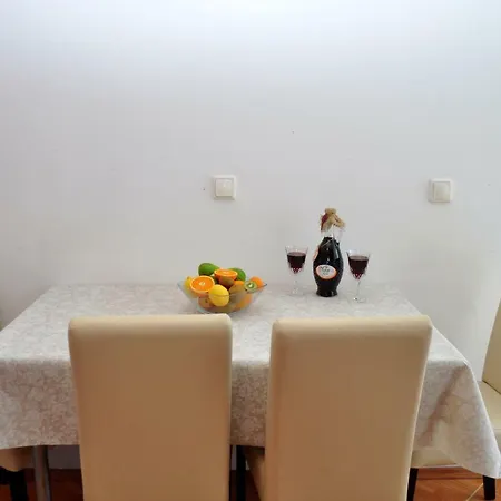 Apartment Ivica *