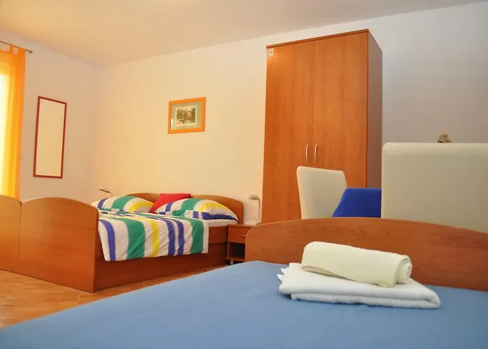 伊维卡公寓 * 马卡尔斯卡