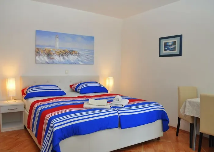 Apartment Ivica Makarska